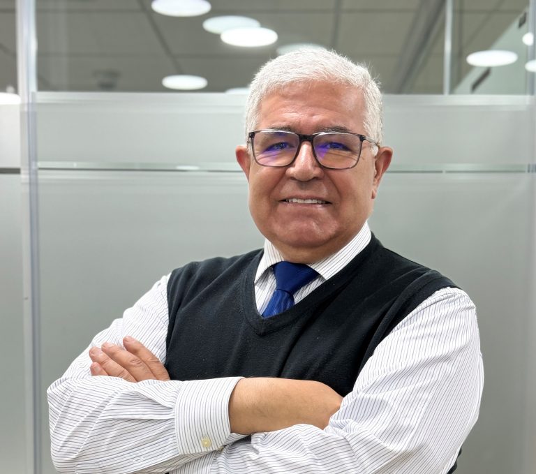 Vocación por la mejor protección: Historia de un asesor previsional en el Maule